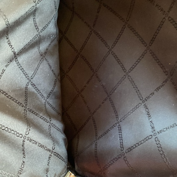 Michael Kors adjustable medium size backpack - Picture 14 of 15